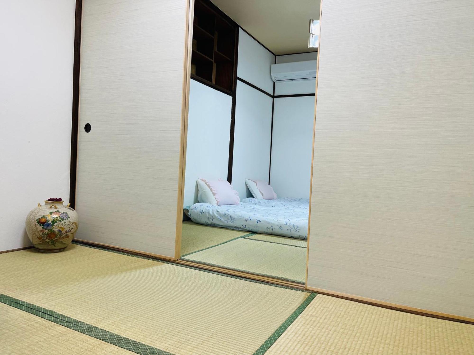 難波心斎橋10Minutes民宿2号室 Osaka Luaran gambar